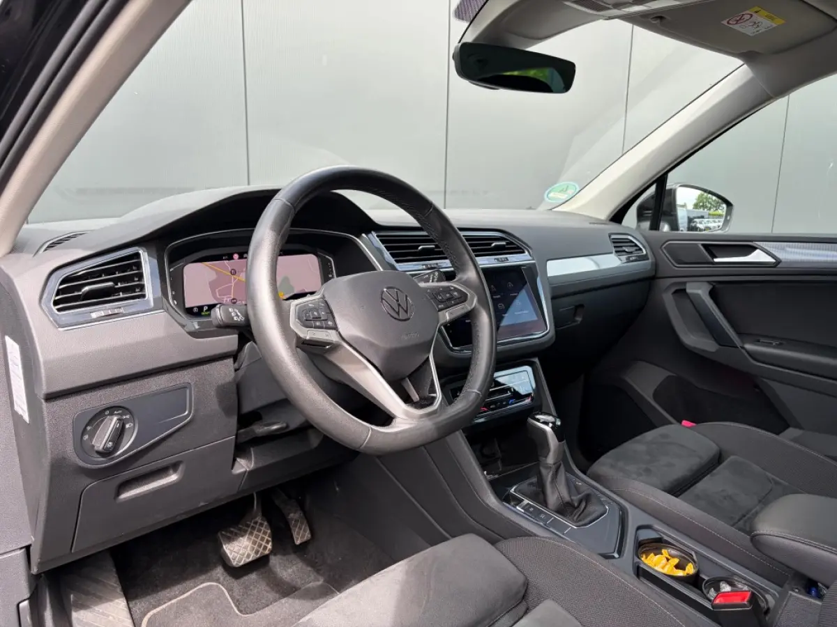 1.4 TSI eHybrid ACC V-Cockpit IQ-Light Stoelmassage Carplay Android