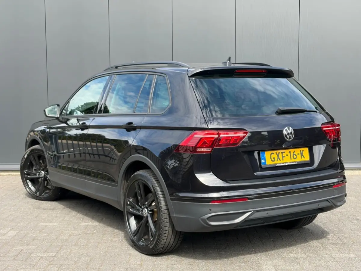 1.4 TSI eHybrid ACC V-Cockpit IQ-Light Stoelmassage Carplay Android