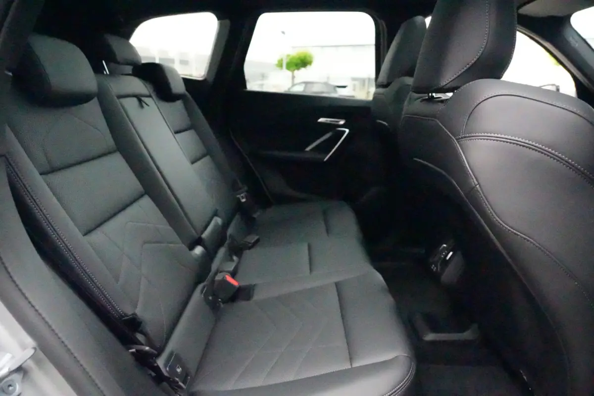 xDrive25e M Sport Pro | 245PK | Pano | 19" | Camera | Shadow | Travel Pack | BMW X1 xDrive25e M Sport Pro 245 PK Plug-in Hybrid met 1.5 driecilinder, panoramadak, achteruitrijcamera, 19-inch