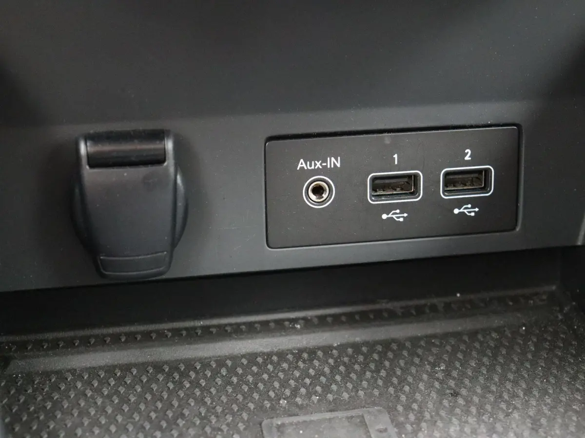 TCe 90pk Intens | Trekhaak | 1e Eigenaar | Climate control | Cruise control | Lichtmetalen velgen 17'' |