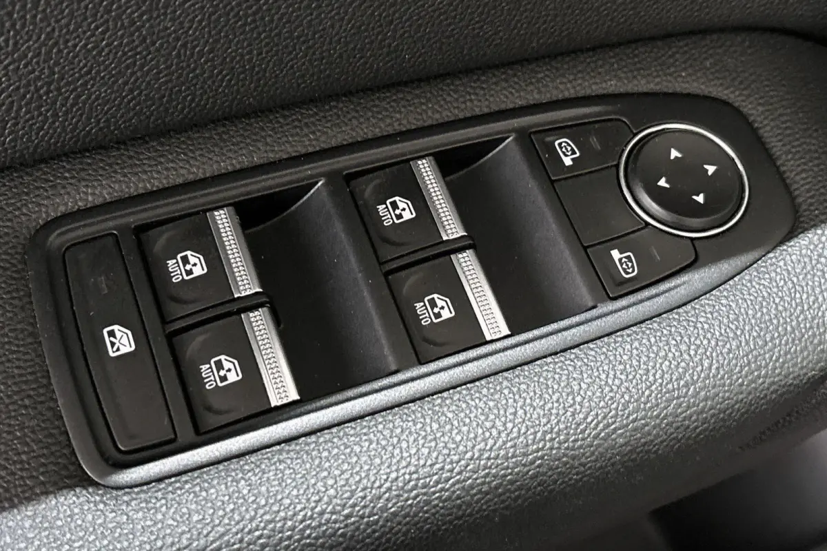 1.0 TCe 90 Techno Navigatie Achteruitrijcamera Keyless