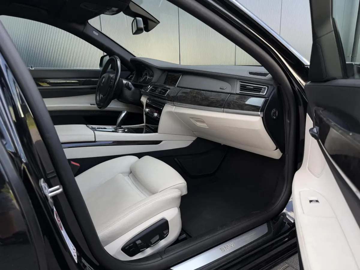740i Individual Edition Facelift - Schuifdak - Hud - Softclose