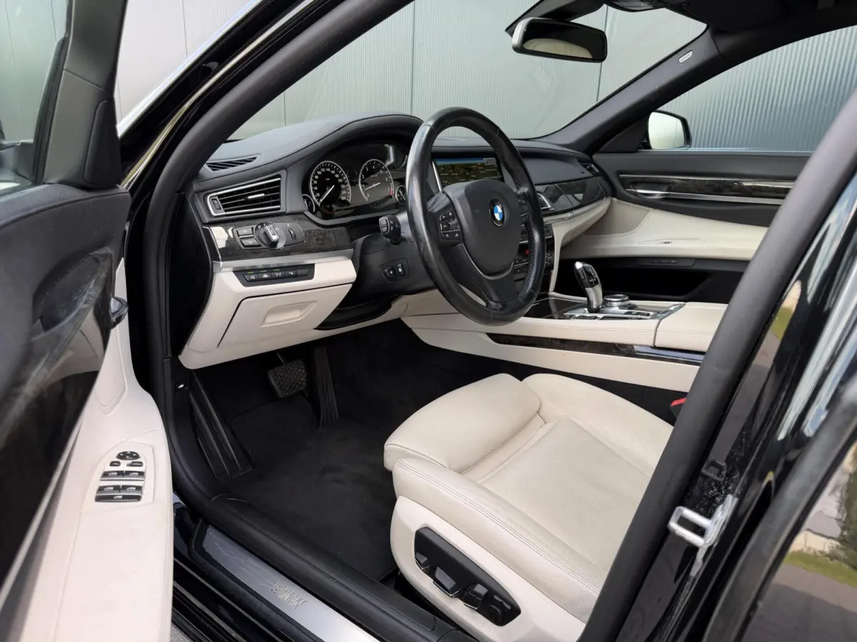 740i Individual Edition Facelift - Schuifdak - Hud - Softclose