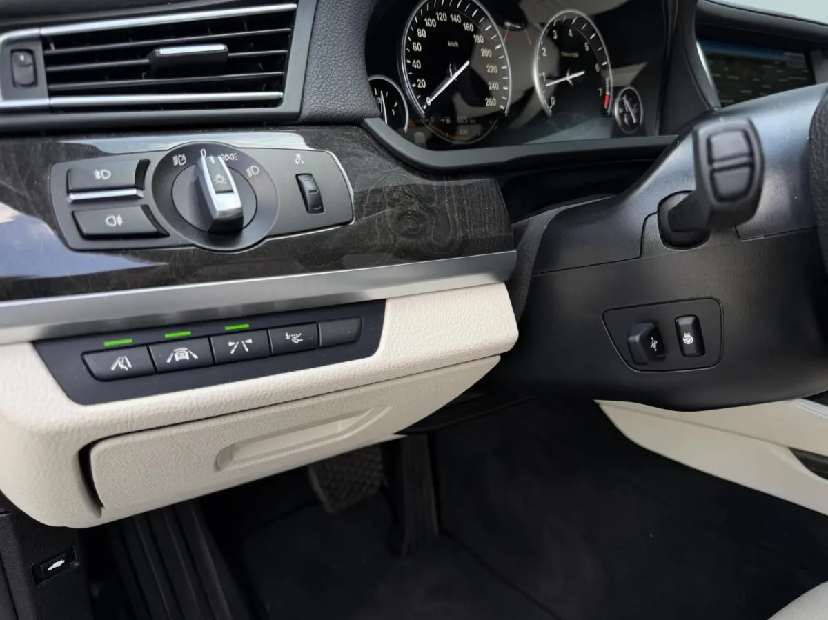 740i Individual Edition Facelift - Schuifdak - Hud - Softclose