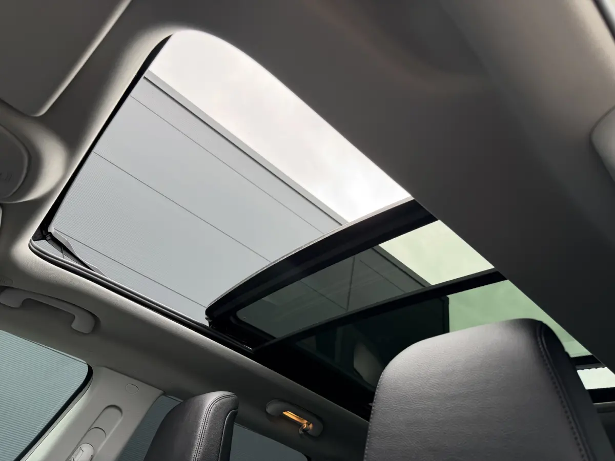 4xe 240 Plug-in Hybrid Summit (Elektrisch Schuifdak - Leder incl verwarming/koeling/geheugen - Elektrische Klep - 360gr Camera - Adaptieve Cruise Controle - 19"- Keyless Entry - LED - 4x4)