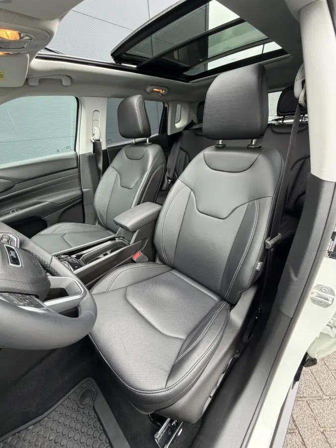 4xe 240 Plug-in Hybrid Summit (Elektrisch Schuifdak - Leder incl verwarming/koeling/geheugen - Elektrische Klep - 360gr Camera - Adaptieve Cruise Controle - 19"- Keyless Entry - LED - 4x4)