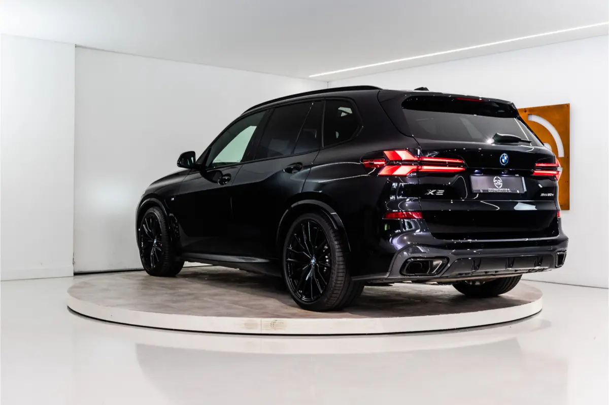 xDrive50e M-Sport Pro 490PK | Harman/Kardon | Pano | M Stoelen | Glow | 360 | VOL! Fabrieksgarantie