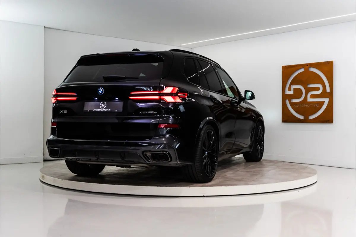 xDrive50e M-Sport Pro 490PK | Harman/Kardon | Pano | M Stoelen | Glow | 360 | VOL! Fabrieksgarantie