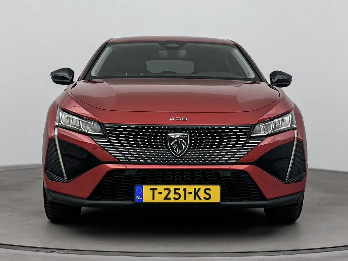Automaat 130pk Allure Pack | Navigatie | CarPlay | All Season Banden | LED Koplampen | Stoelverwarming