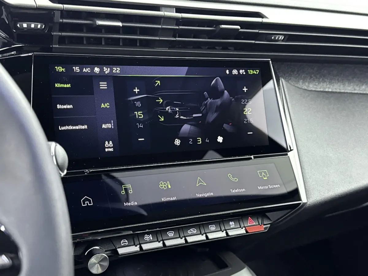 Automaat 130pk Allure Pack | Navigatie | CarPlay | All Season Banden | LED Koplampen | Stoelverwarming