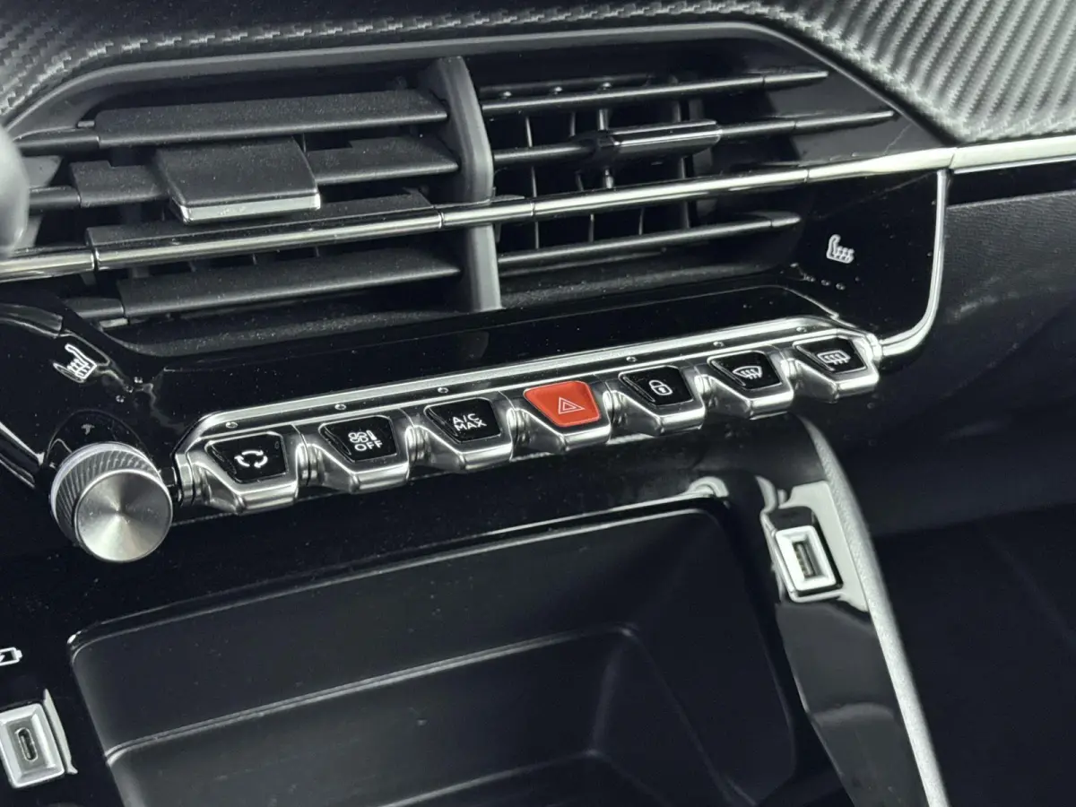 136pk EV 50 kWh Active | Accu 93% | CarPlay | Climate Control | Stoelverwarming | Cruise Control | Keyless Start