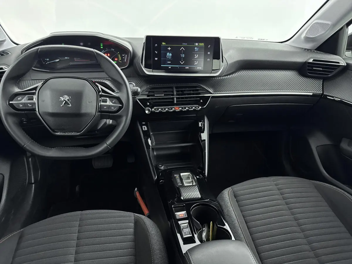 136pk EV 50 kWh Active | Accu 93% | CarPlay | Climate Control | Stoelverwarming | Cruise Control | Keyless Start