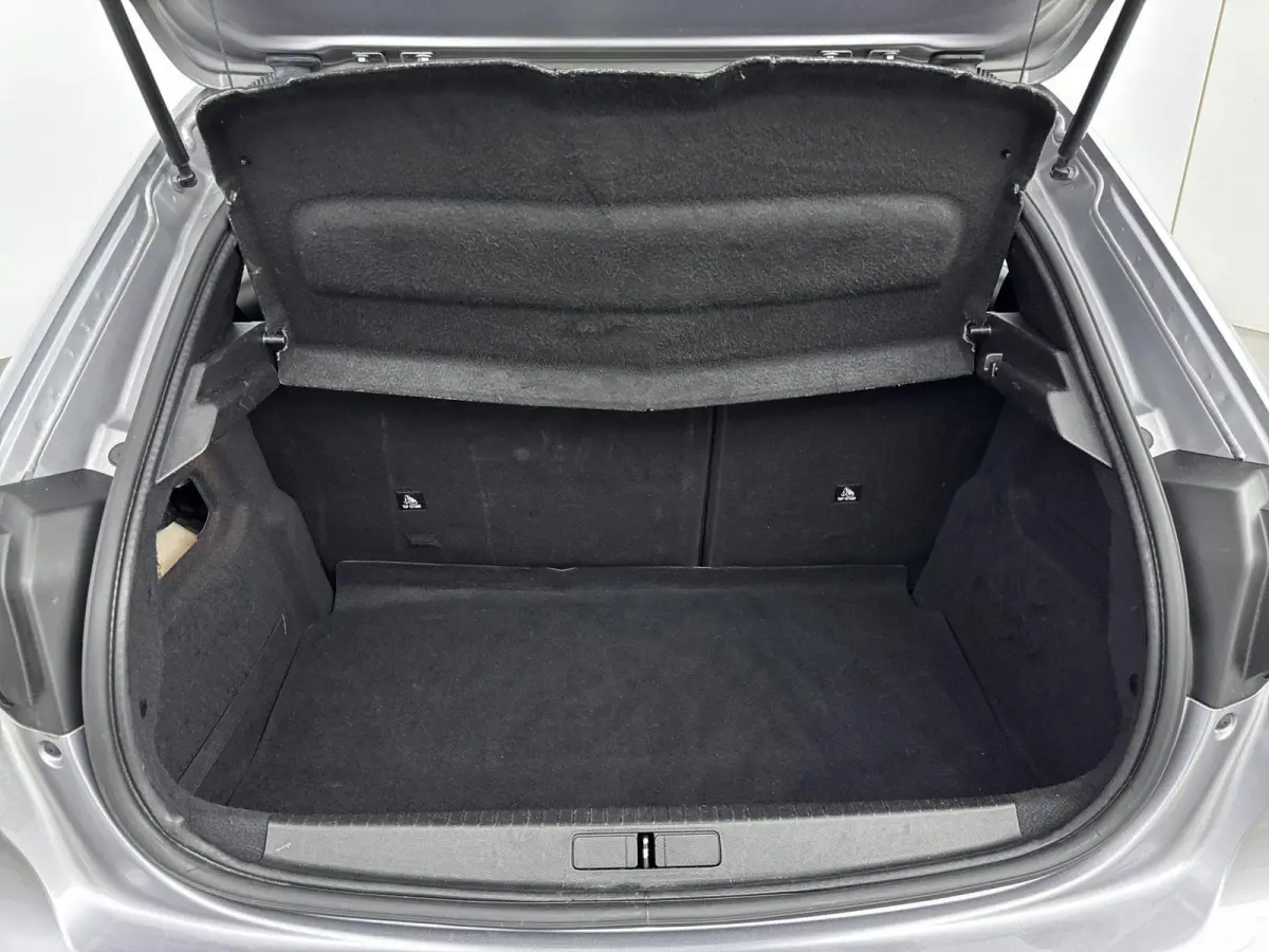 136pk EV 50 kWh Active | Accu 93% | CarPlay | Climate Control | Stoelverwarming | Cruise Control | Keyless Start