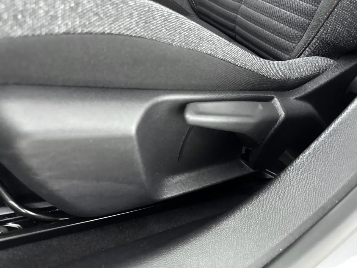 136pk EV 50 kWh Active | Accu 93% | CarPlay | Climate Control | Stoelverwarming | Cruise Control | Keyless Start