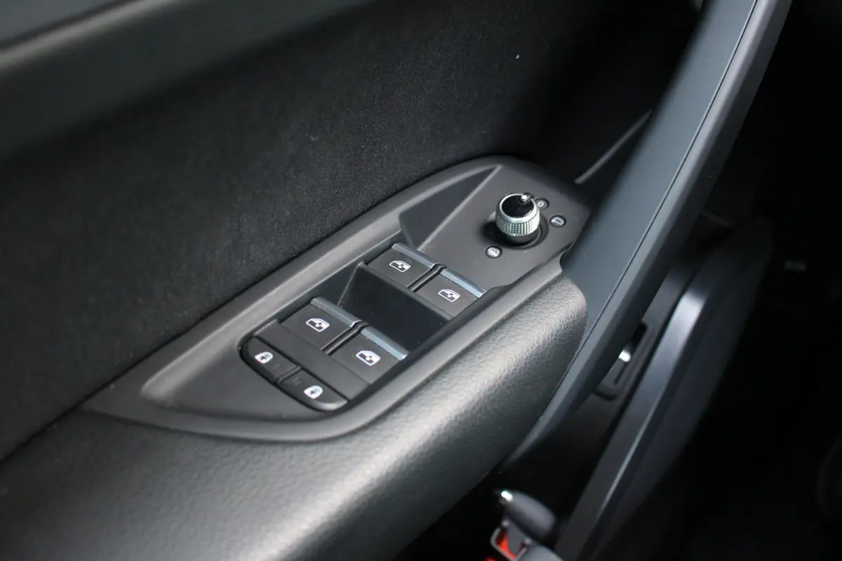 50 TFSI e Pro Line | NL-AUTO! | 1E EIGENAAR! | CRUISE | LED | LANE ASSIST | PARK SENS | ELEKTR. ACHTERKLEP | CLIMA | APPLE CARPLAY/ANDROID AUTO