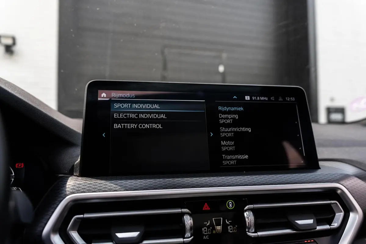 XDrive30e M-sport Brooklyn Grau Pano LASER HUD Memory