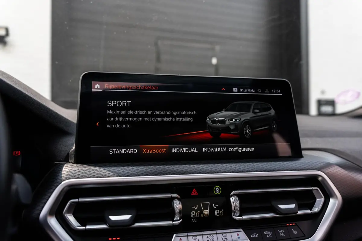 XDrive30e M-sport Brooklyn Grau Pano LASER HUD Memory