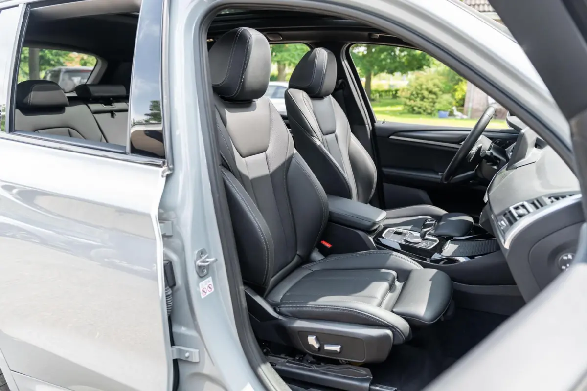 XDrive30e M-sport Brooklyn Grau Pano LASER HUD Memory