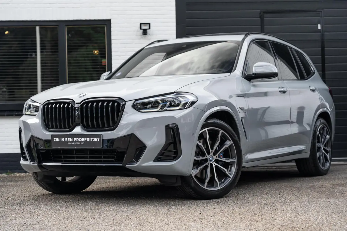 XDrive30e M-sport Brooklyn Grau Pano LASER HUD Memory