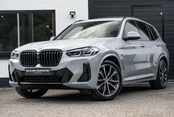 XDrive30e M-sport Brooklyn Grau Pano LASER HUD Memory