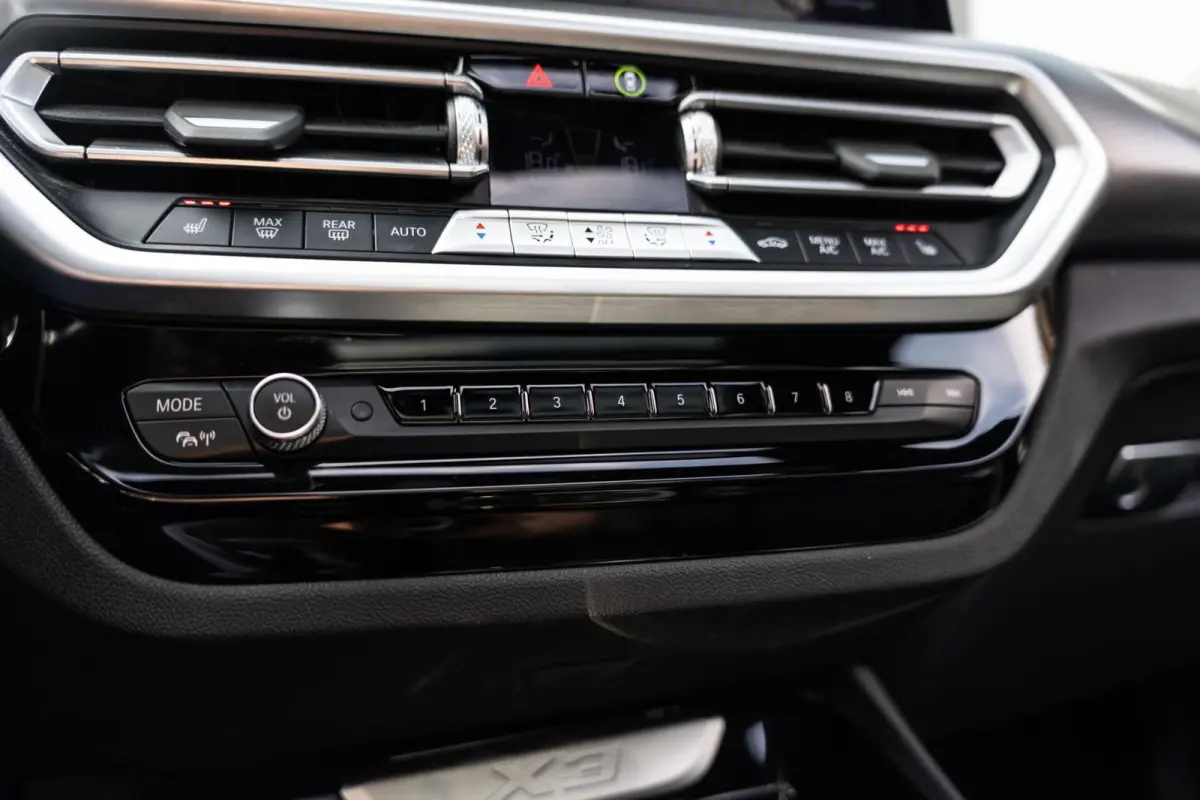 XDrive30e M-sport Brooklyn Grau Pano LASER HUD Memory