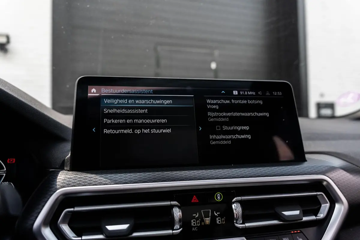 XDrive30e M-sport Brooklyn Grau Pano LASER HUD Memory