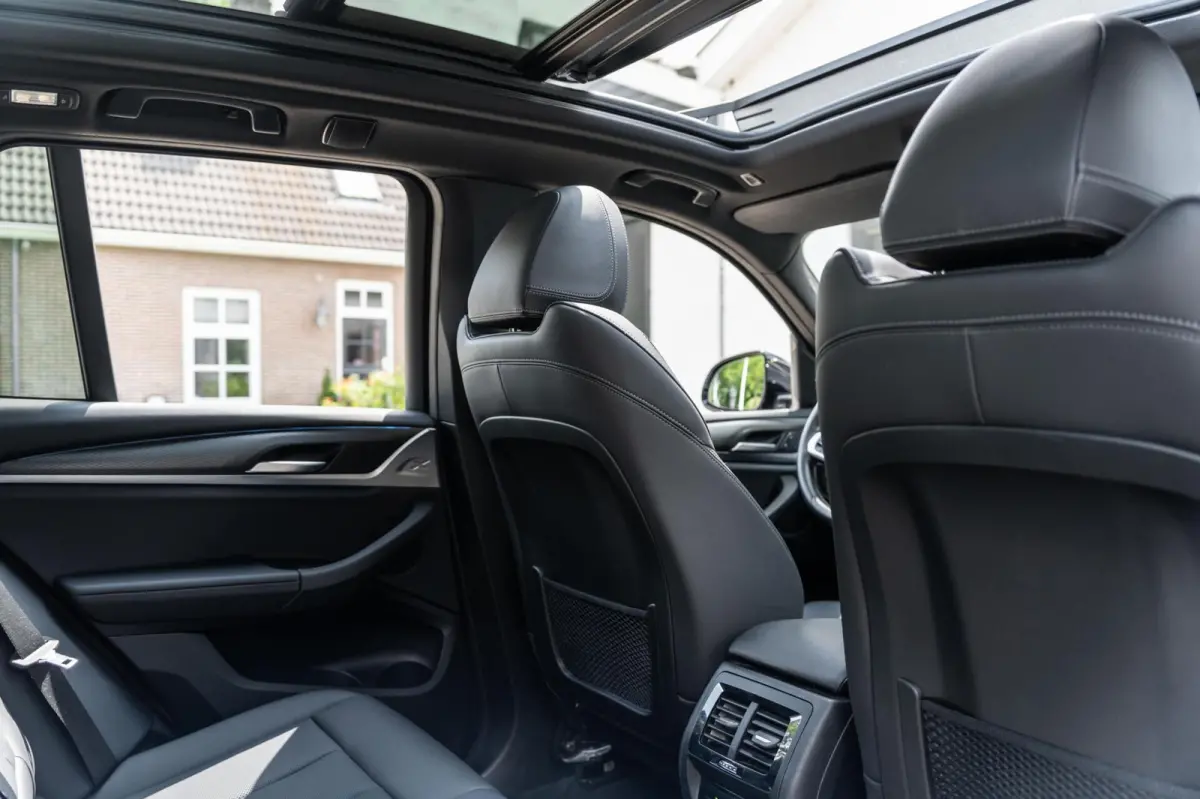 XDrive30e M-sport Brooklyn Grau Pano LASER HUD Memory