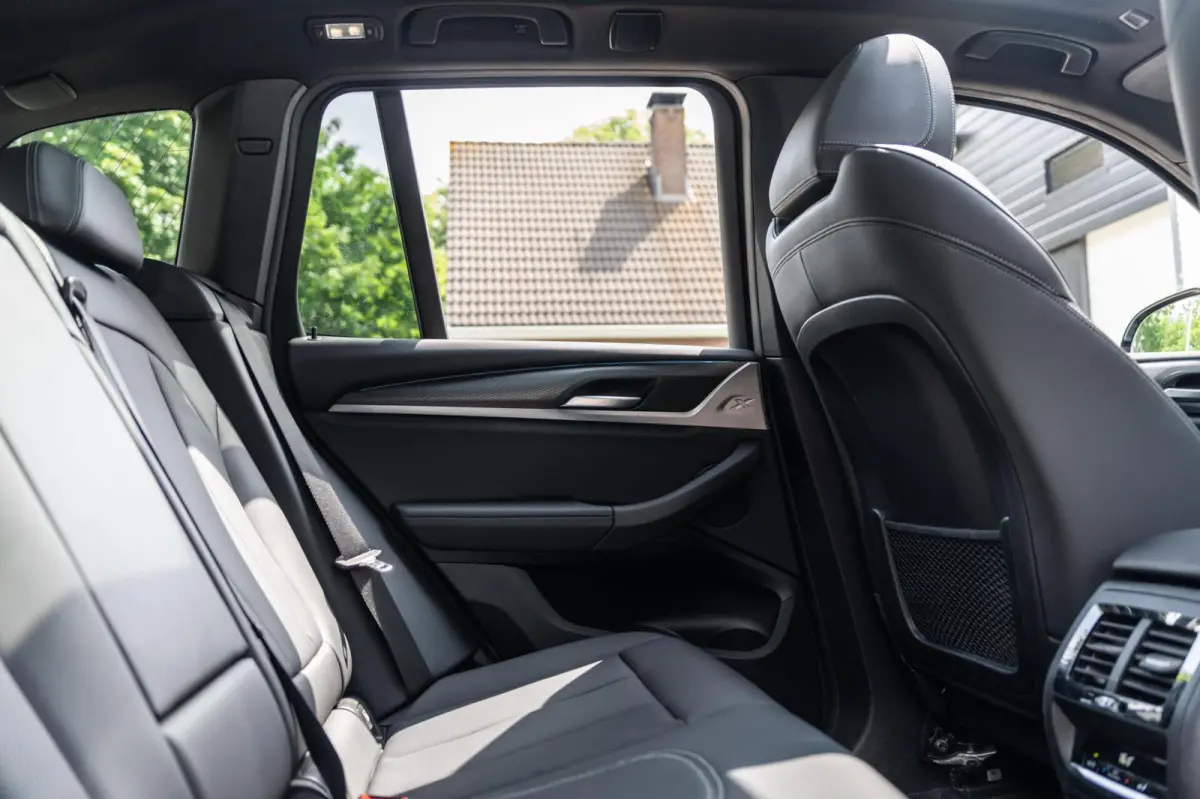 XDrive30e M-sport Brooklyn Grau Pano LASER HUD Memory