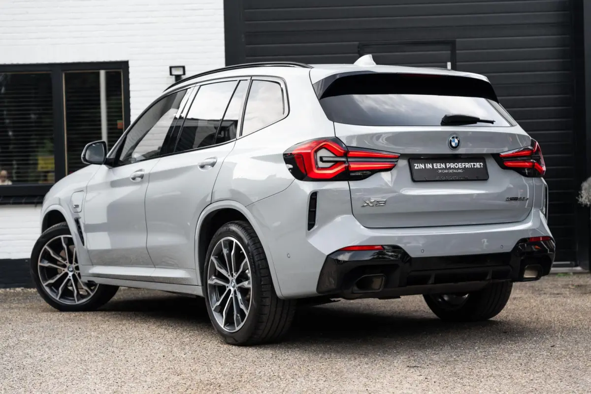 XDrive30e M-sport Brooklyn Grau Pano LASER HUD Memory