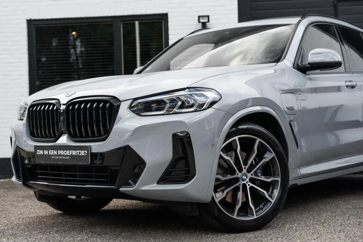 XDrive30e M-sport Brooklyn Grau Pano LASER HUD Memory