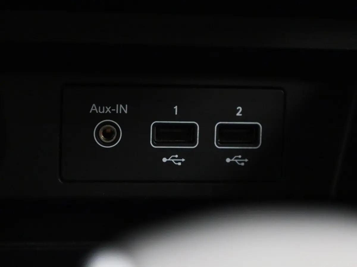 1.6 E-TECH 145Pk Hybrid R.S. Line | Navigatie & Apple & Android Carplay | Bose Geluid | Parkeersensoren & Camera | Climate Control | 10" TFT Kleurenscherm | Stoel & Stuur verwarming | Adapti