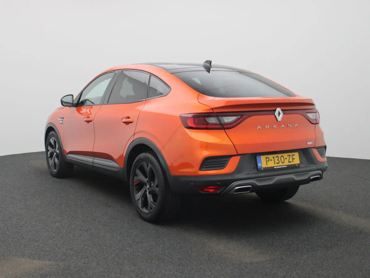 1.6 E-TECH 145Pk Hybrid R.S. Line | Navigatie & Apple & Android Carplay | Bose Geluid | Parkeersensoren & Camera | Climate Control | 10" TFT Kleurenscherm | Stoel & Stuur verwarming | Adapti