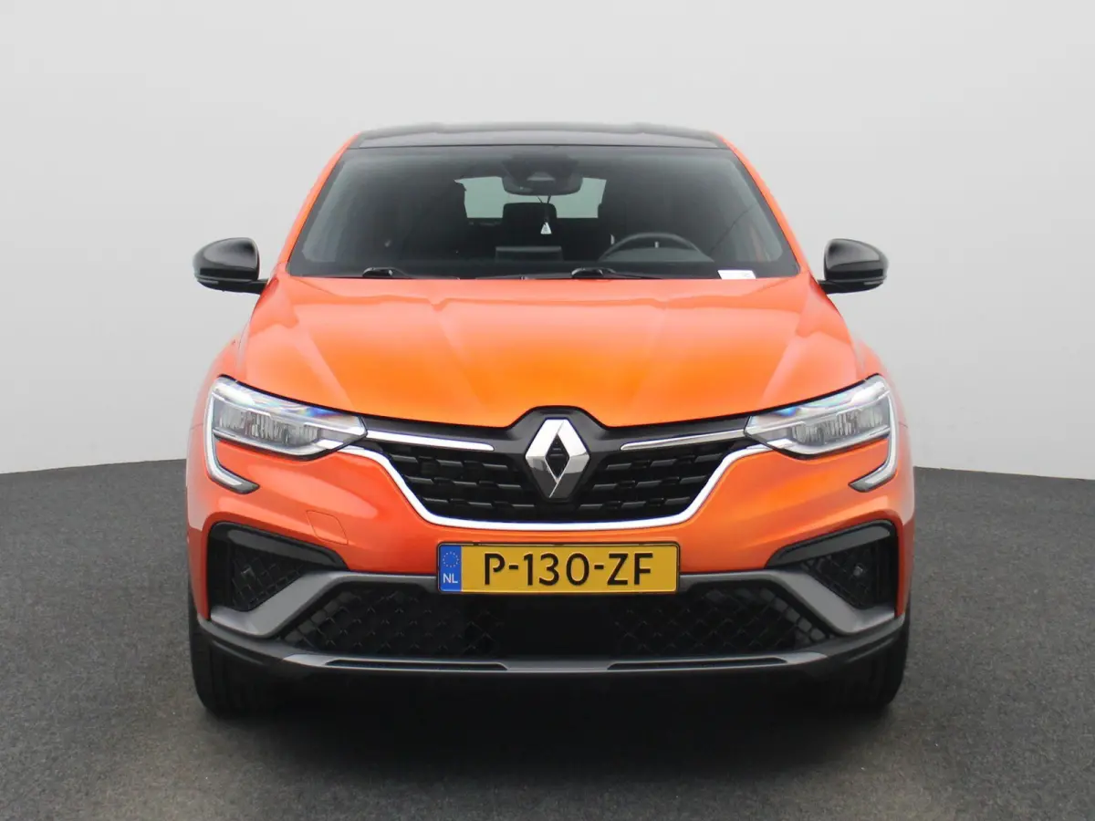 1.6 E-TECH 145Pk Hybrid R.S. Line | Navigatie & Apple & Android Carplay | Bose Geluid | Parkeersensoren & Camera | Climate Control | 10" TFT Kleurenscherm | Stoel & Stuur verwarming | Adapti