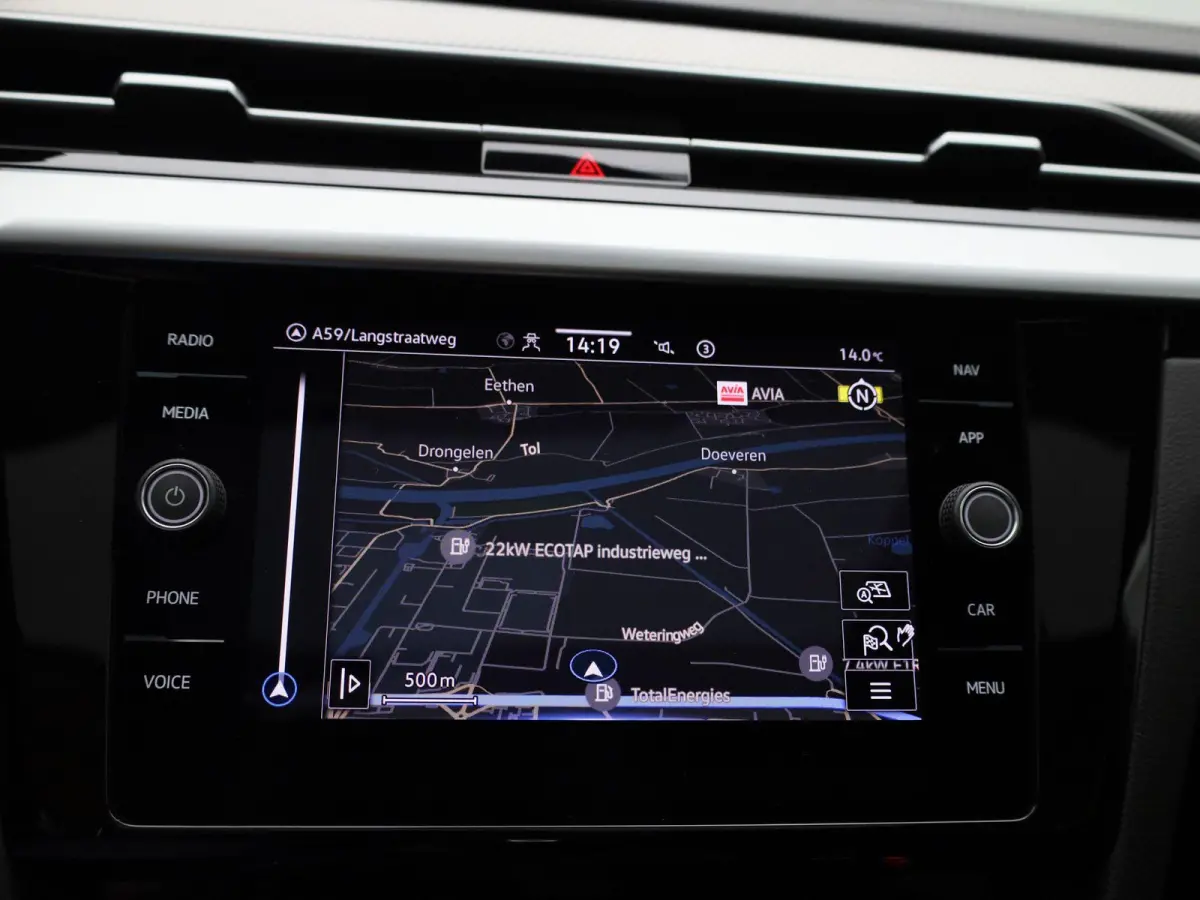 2.0 TSI R-Line Business+ 190 PK < Automaat | R-line exterieur | R-line interieur | Navigatie | Apple Carplay | Android Auto | Panoramadak | Schuifdak | LED Matrix | Lichtmetalen velgen | Cli