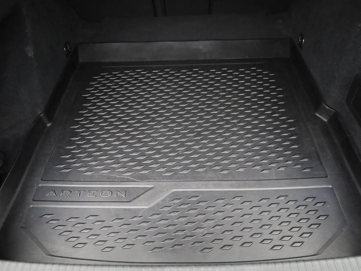 2.0 TSI R-Line Business+ 190 PK < Automaat | R-line exterieur | R-line interieur | Navigatie | Apple Carplay | Android Auto | Panoramadak | Schuifdak | LED Matrix | Lichtmetalen velgen | Cli