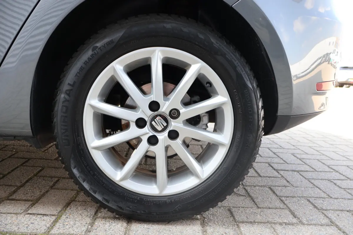 1.0 EcoTSI Style Connect Volledig Dealer Onderh | NAP | Carplay | Navi | Cruise | LMV | LED | Hill-Hold | Start/Stop | PDC Achter