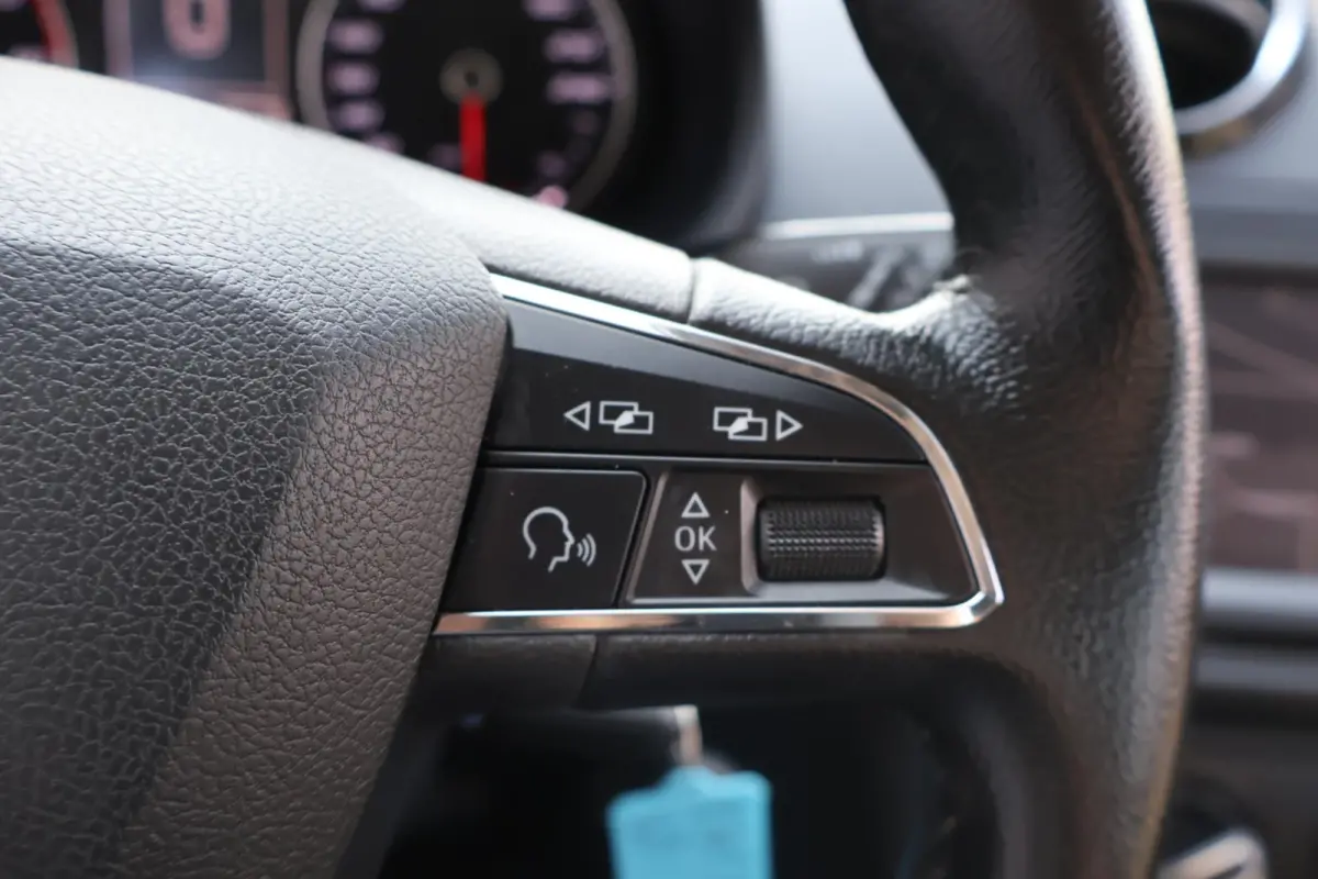 1.0 EcoTSI Style Connect Volledig Dealer Onderh | NAP | Carplay | Navi | Cruise | LMV | LED | Hill-Hold | Start/Stop | PDC Achter