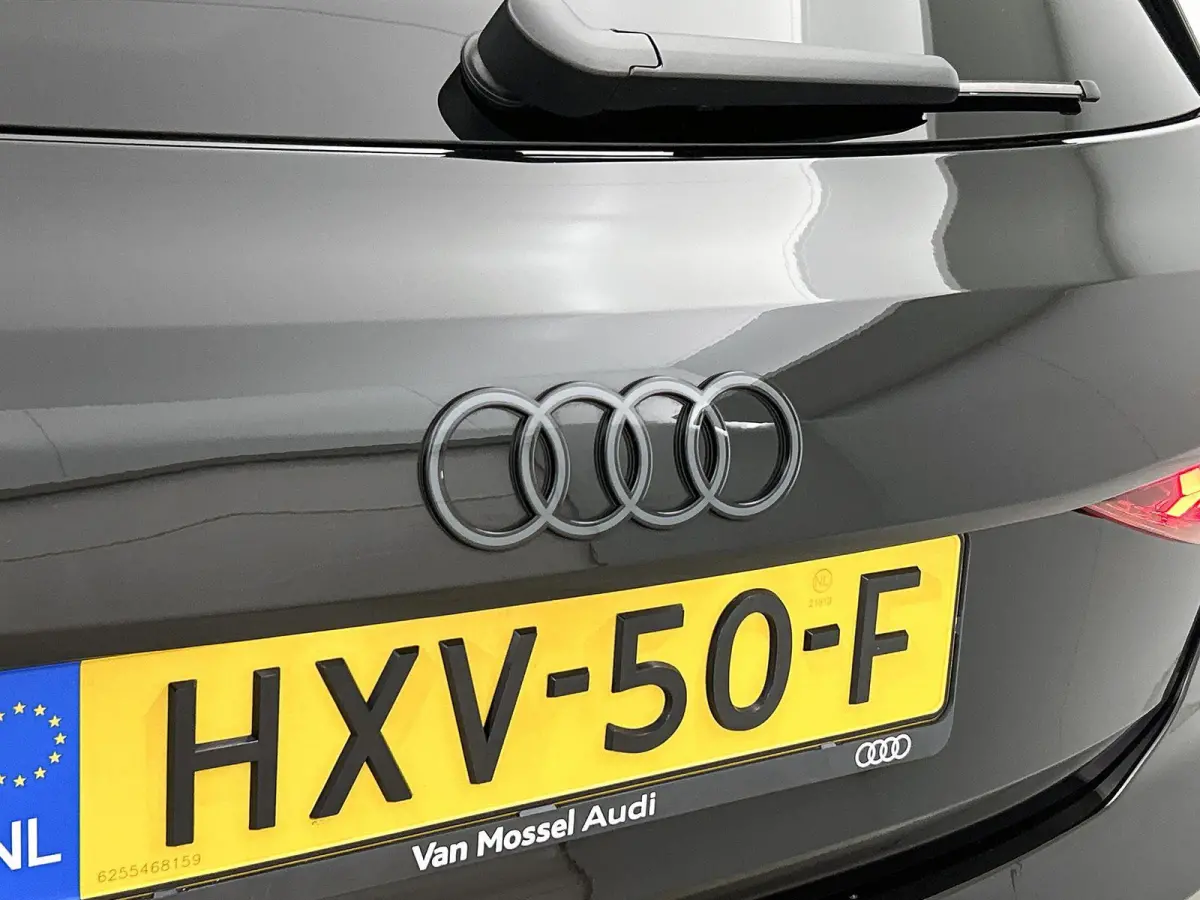 40 TFSI e S edition 204 PK | S-line | Automaat | Camera | Adaptive Cruise Control | Climate Control | Stoelverwarming | Virtual Cockpit | LED Matrix | Lichtmetalen velgen | Privacy glass |