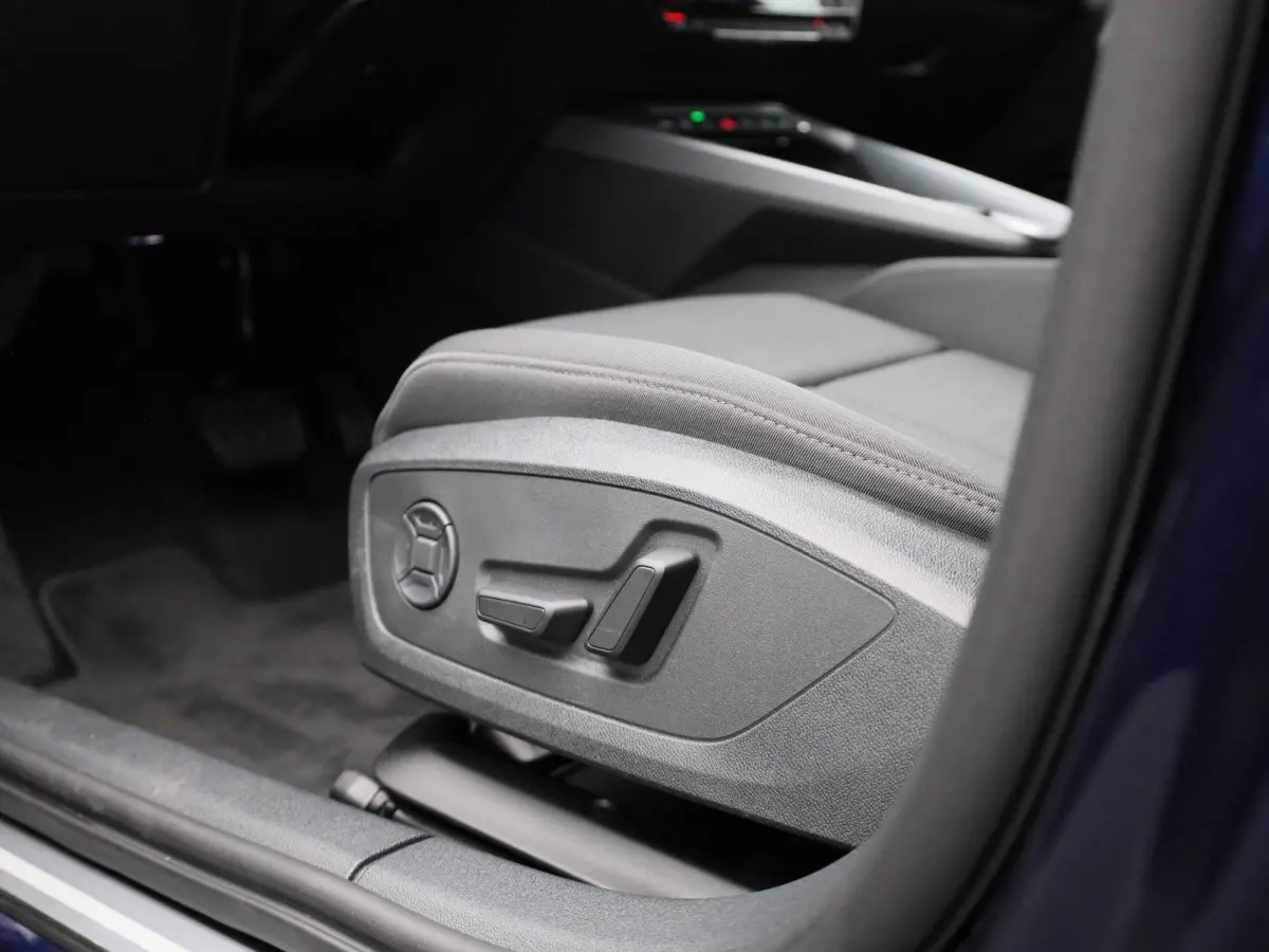 40 TFSI e Advanced edition 204 pk | Automaat | Navigatie | Smartphone interface | Climate Control | Stoelverwarming | Lichtmetalen velgen |