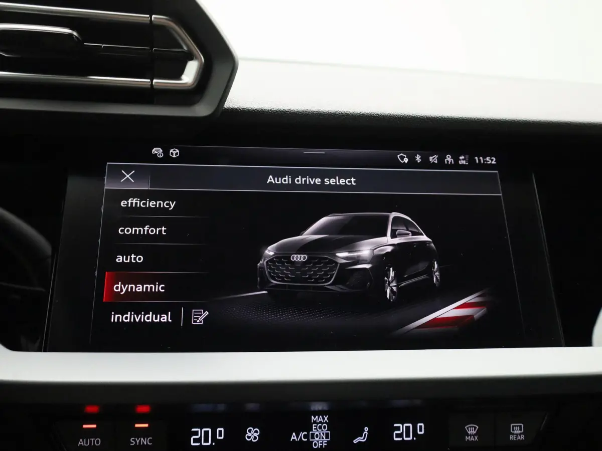 40 TFSI e Advanced edition 204 pk | Automaat | Navigatie | Smartphone interface | Climate Control | Stoelverwarming | Lichtmetalen velgen |