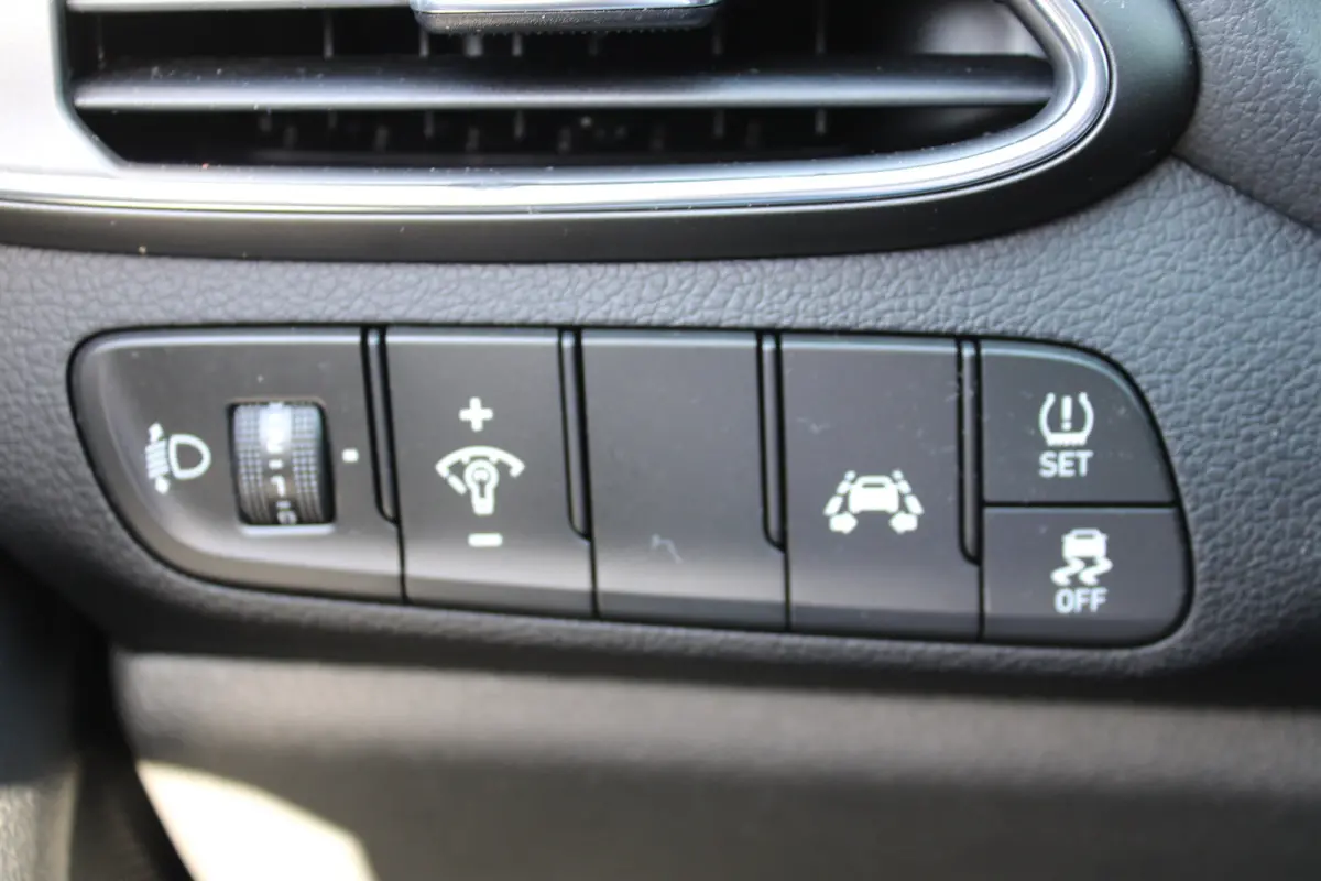 1.0 T-GDI Comfort | Achteruitrijcamera | Airco (automatisch) | Navigatiesysteem full map