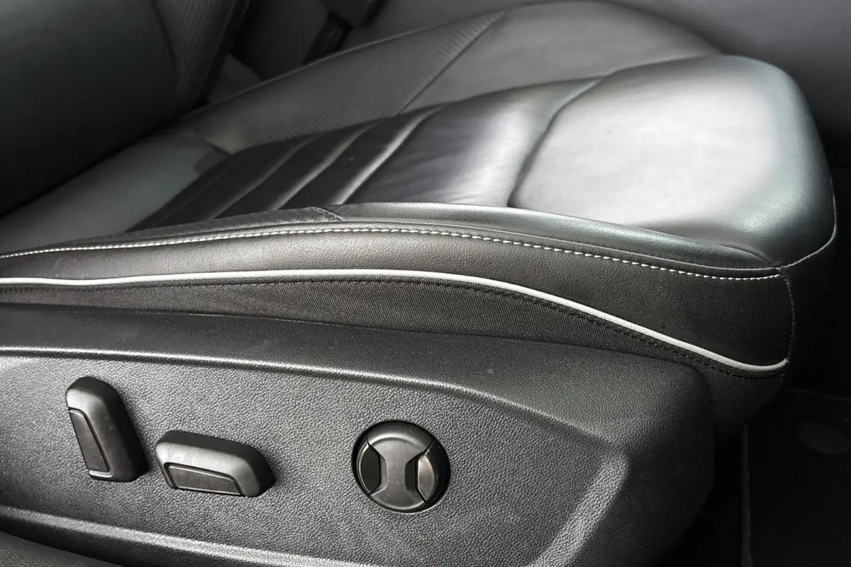 1.4 TSI eHybrid R-Line Business+ SOH 97% Panoramadak Leder Stoelverwarming