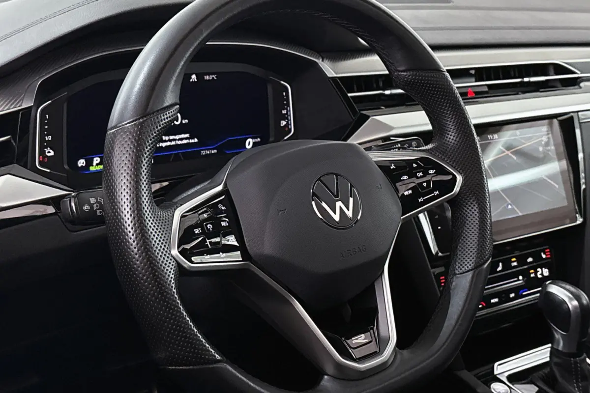 1.4 TSI eHybrid R-Line Business+ SOH 97% Panoramadak Leder Stoelverwarming