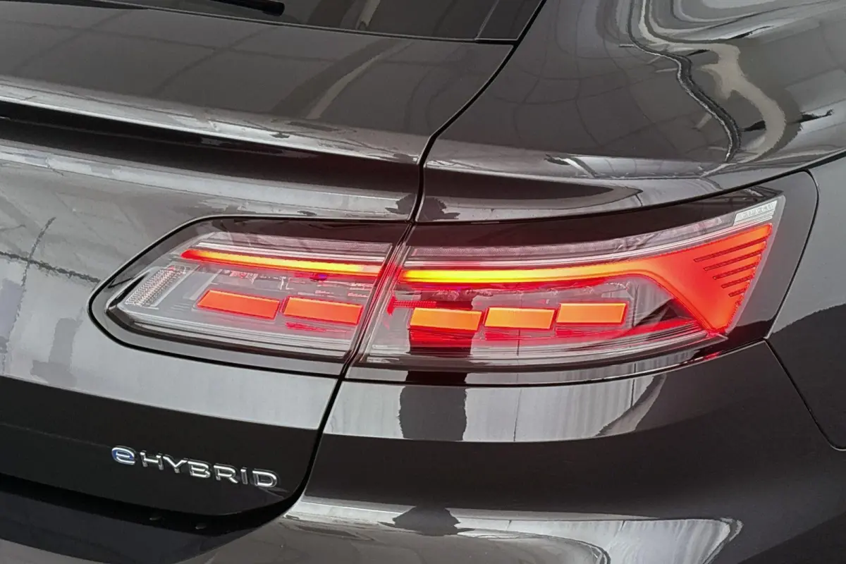 1.4 TSI eHybrid R-Line Business+ SOH 97% Panoramadak Leder Stoelverwarming