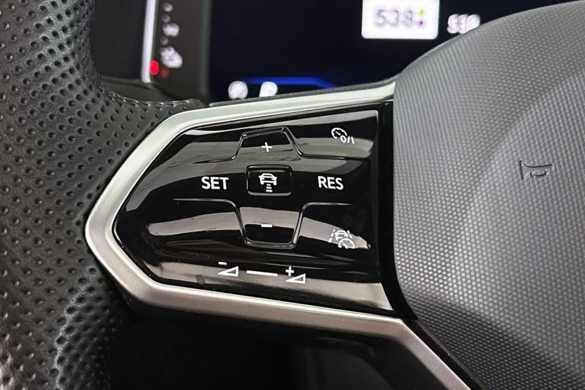 1.4 TSI eHybrid R-Line Business+ SOH 97% Panoramadak Leder Stoelverwarming