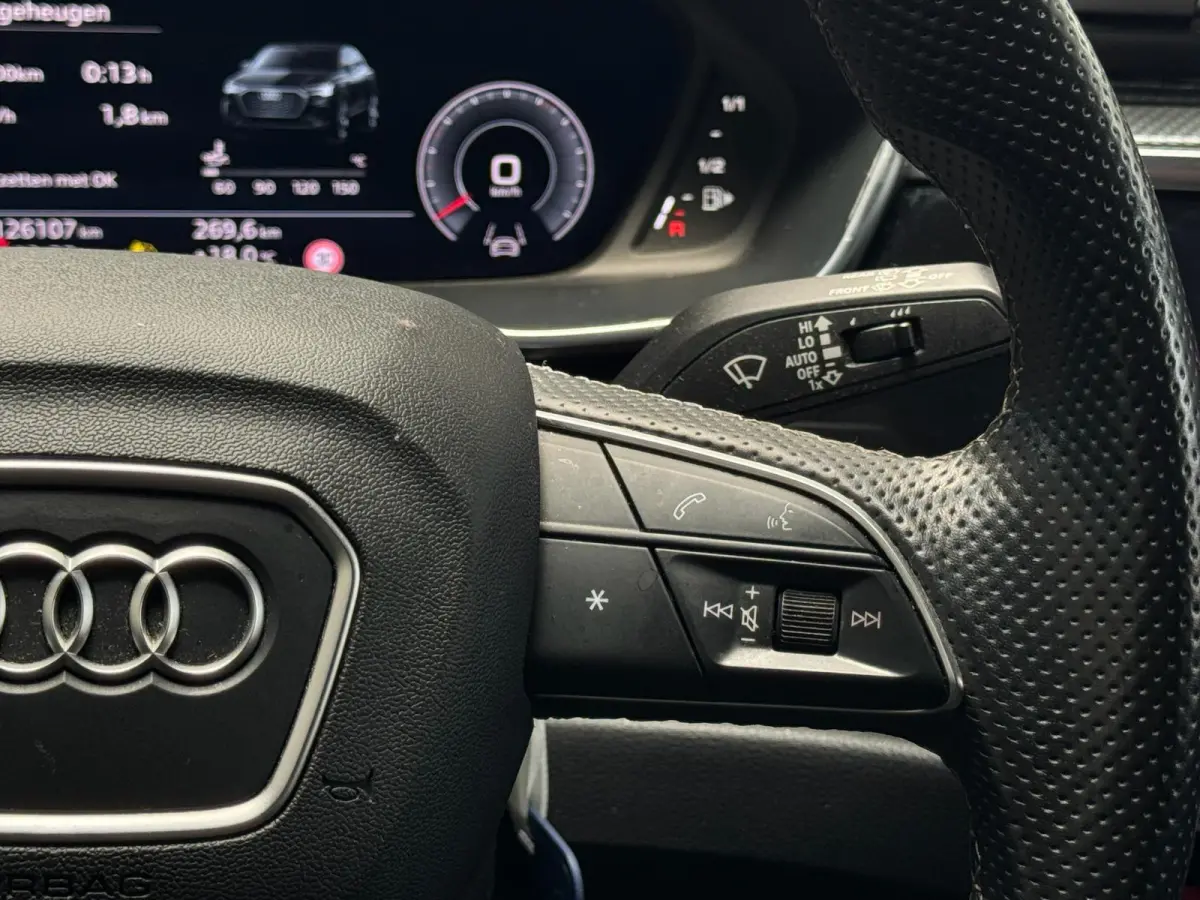 40 TFSI quattro S-line / Pano / Keyless / 360 cam