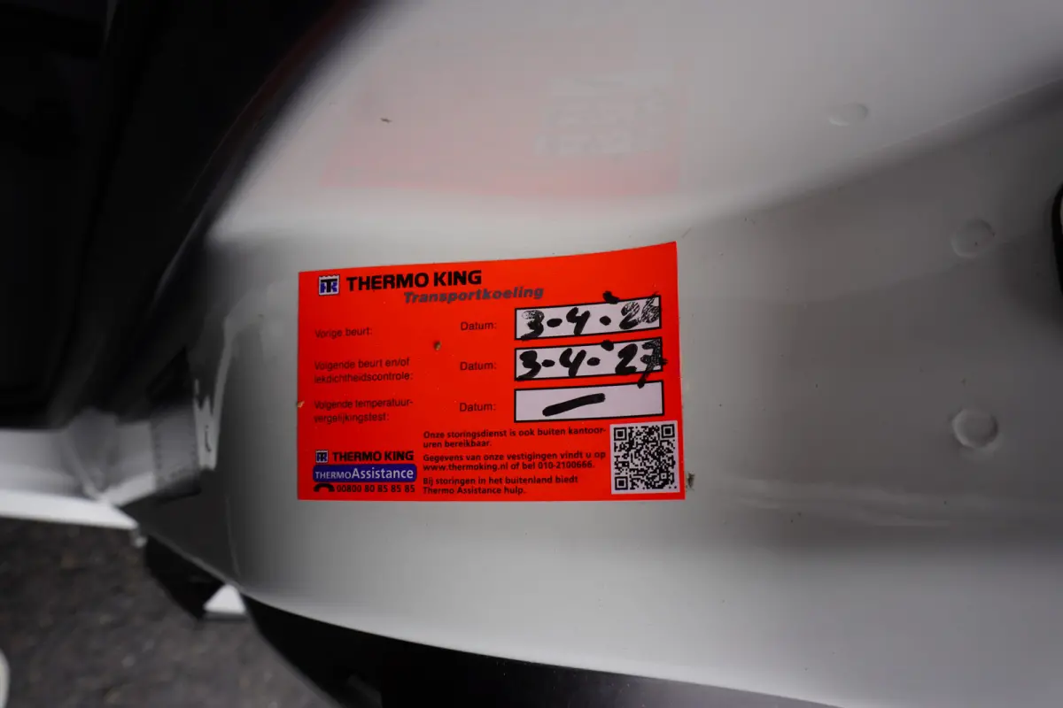 6.180 180pk Automaat 5500kg koelwagen Thermo King Vleeshaken Lift Luchtvering Apple Carplay Navigatie Camera
