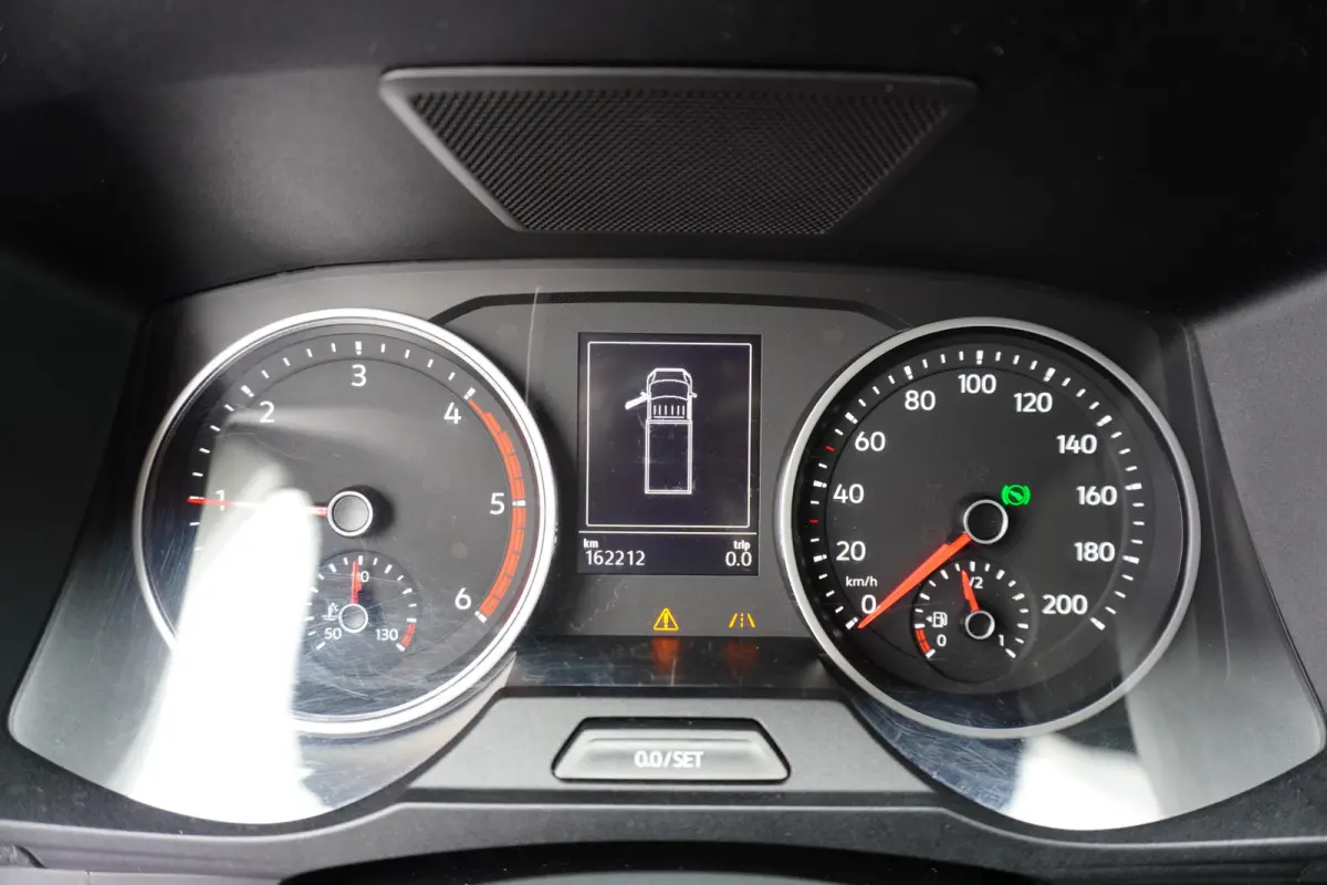 6.180 180pk Automaat 5500kg koelwagen Thermo King Vleeshaken Lift Luchtvering Apple Carplay Navigatie Camera