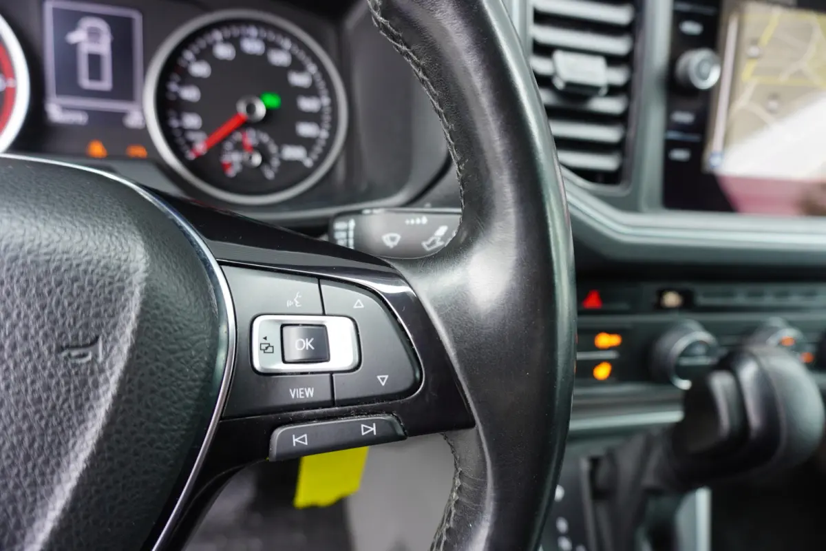 6.180 180pk Automaat 5500kg koelwagen Thermo King Vleeshaken Lift Luchtvering Apple Carplay Navigatie Camera