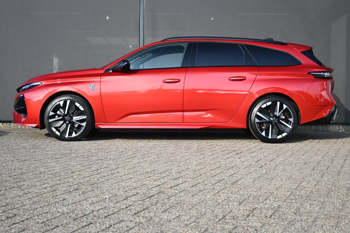 1.2 Hybrid 145 e-DCS6 GT Tot 8 Jaar Garantie! | 360 Camera | Adaptive Cruise | Dodehoek-Detectie | LED-Matrix | Sfeerverlichting | !!